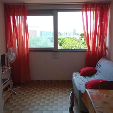 Apartment Studio Near The Port And The Sea